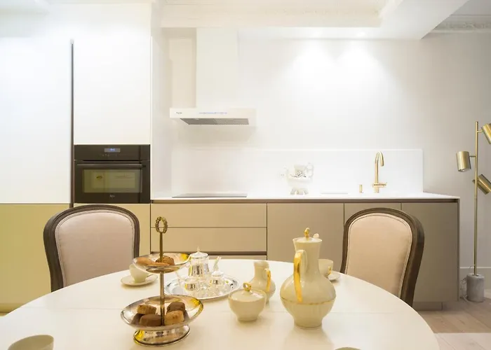 Brand New I Beachfront I 3 Min Old Town Anvers Apartment