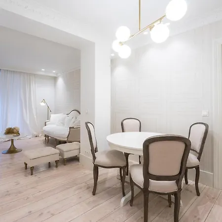 Brand New I Beachfront I 3 Min Old Town Anvers Apartamento