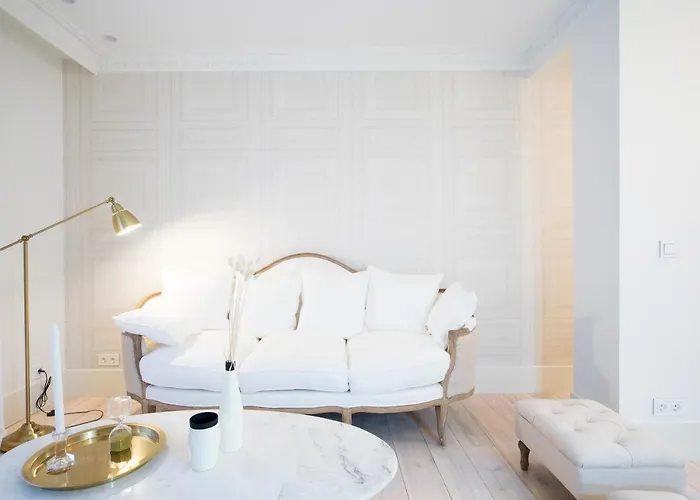 Brand New I Beachfront I 3 Min Old Town Anvers Apartment